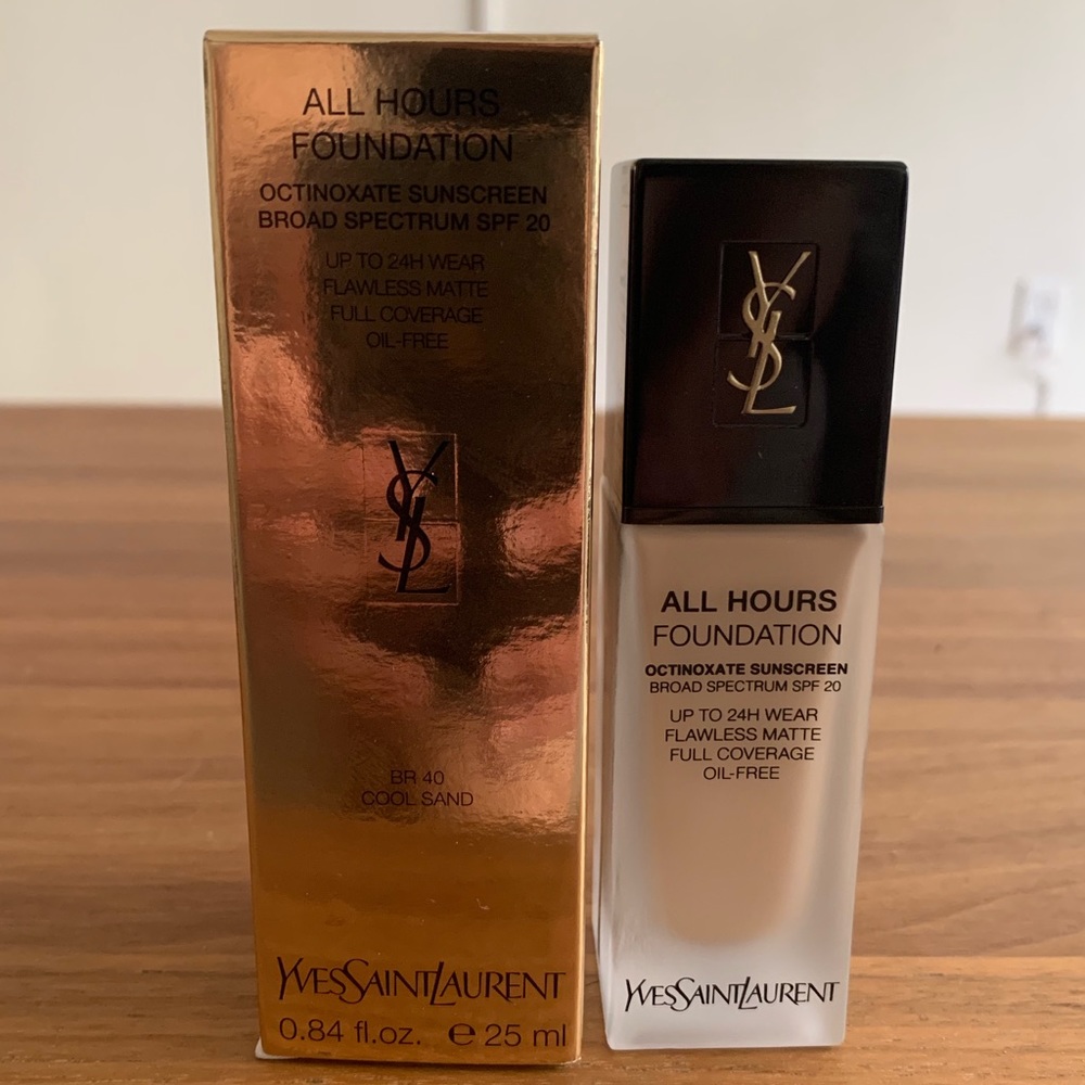 Yves Saint Laurent All Hours Foundation